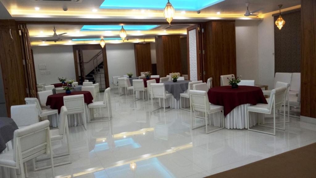 Alankrita Suites & Party Halls Meerut Dış mekan fotoğraf