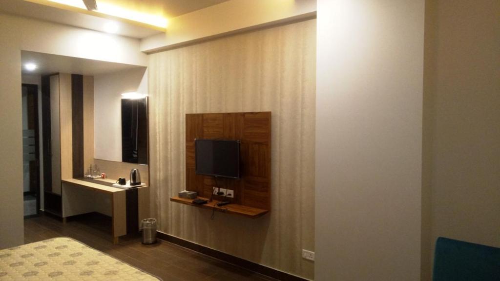 Alankrita Suites & Party Halls Meerut Dış mekan fotoğraf